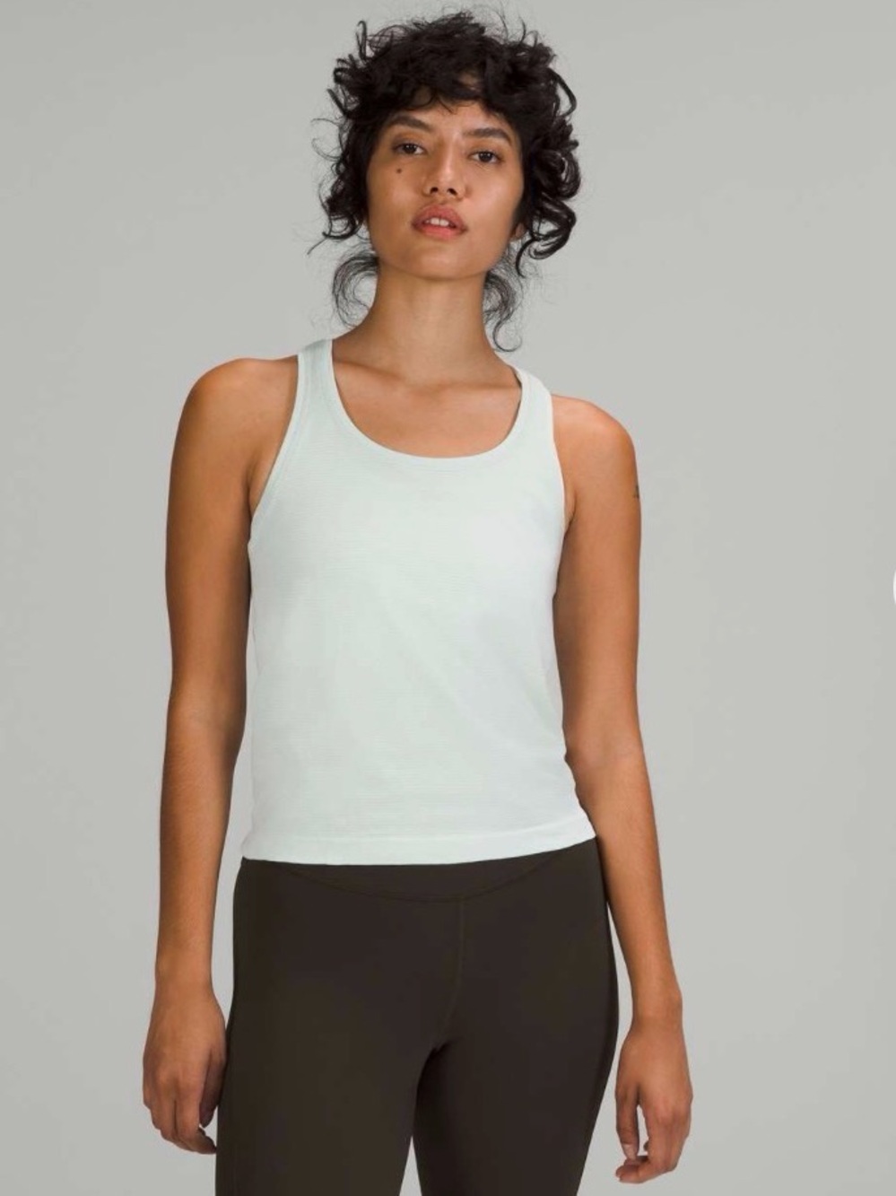 NWT Lululemon Swiftly Tech RazorBack Tank 2.0 Race Size 20 in Ocean Air